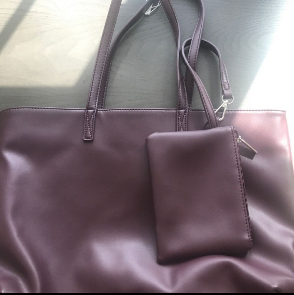 NWT Urban Outfitters Basic Tote Bag